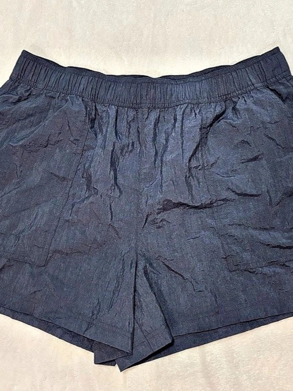 Athleta Lunar Sheen Utility Shorts Size L LusterLuxe Gray High Rise Relaxed